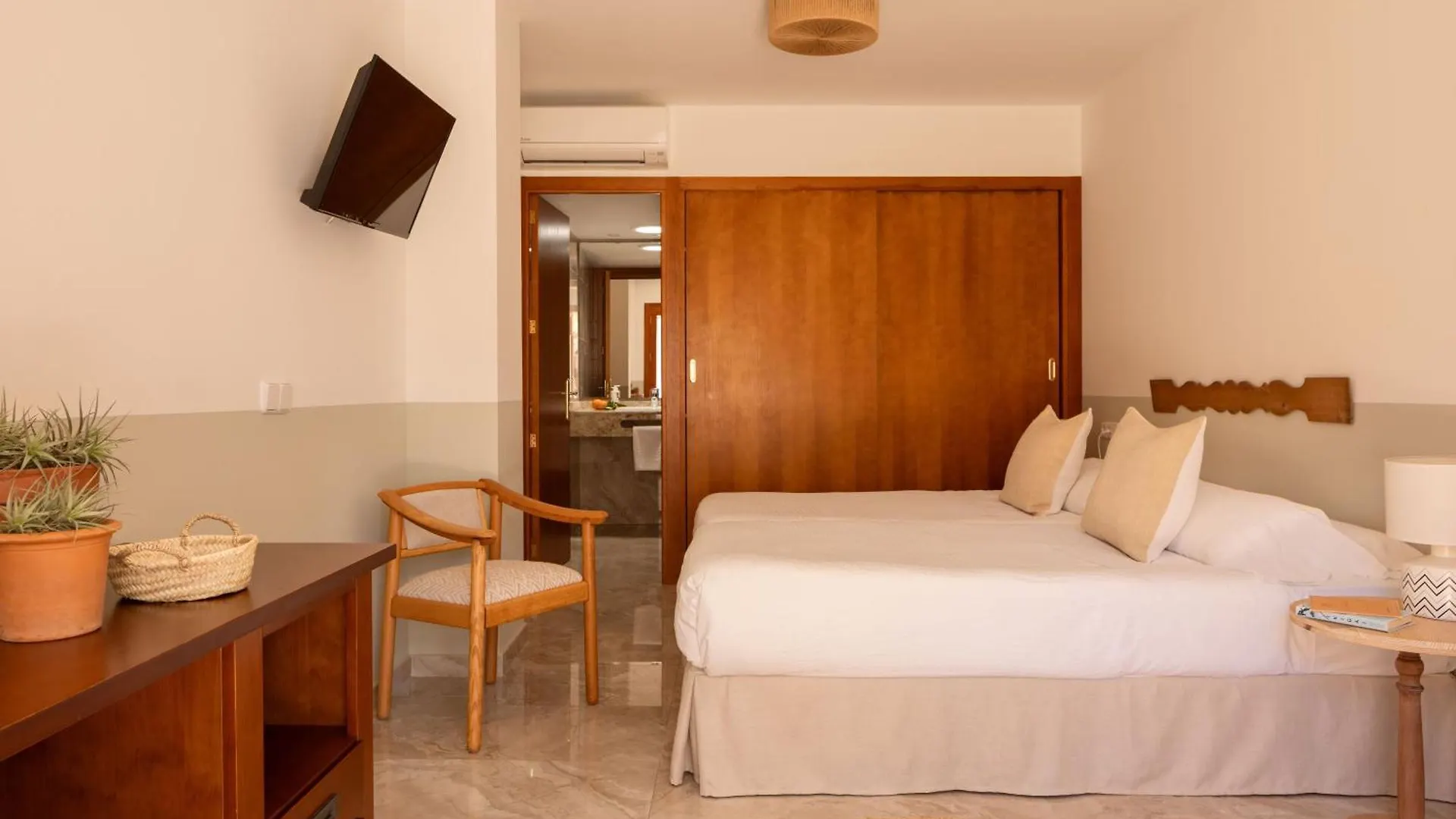 مزرعة للإقامة Agroturismo Son Galceran (Adults Only) اسبورليس